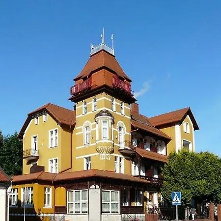 Semesteranläggning (resort) Osrodek Wypoczynkowy Orion A Kudowa-Zdrój